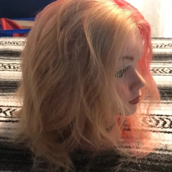 HairArt Cosmetology Mannequin Head - Picture 4 of 6